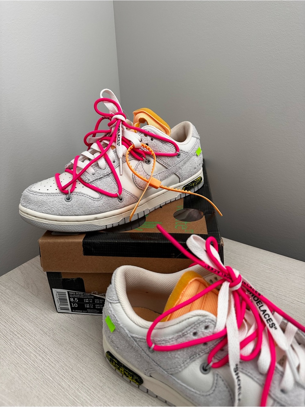 Nike dunk low off white lot 17